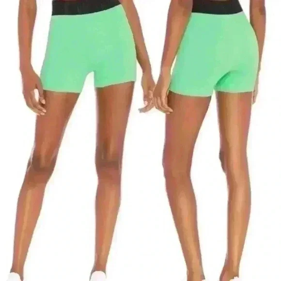 Free People- NWT Seamless Shorts Sz M/L - Fresh Cut - Picture 5 of 6